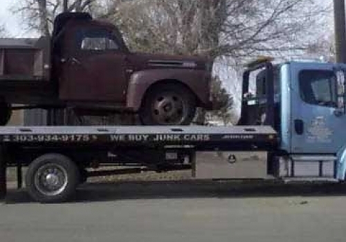 How Free Towing Services Work for Junk Cars in Englewood